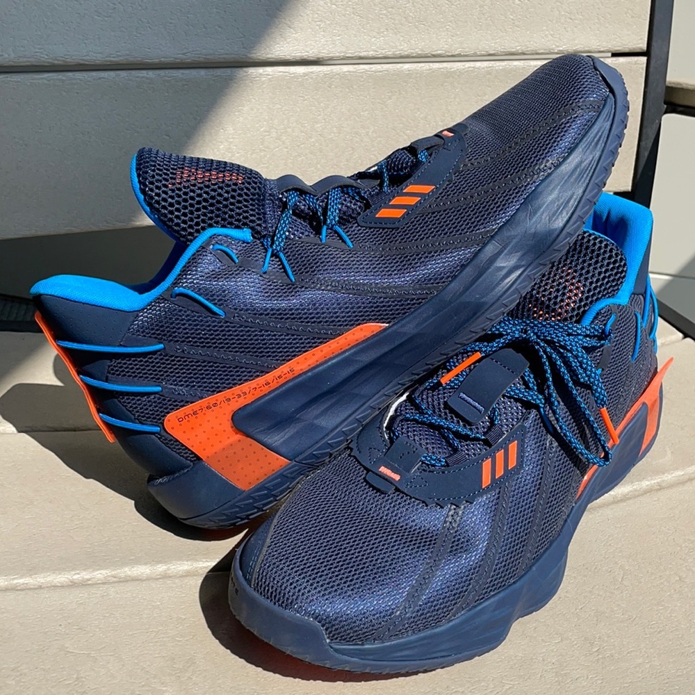 Dame Lillard Adidas 7GCA